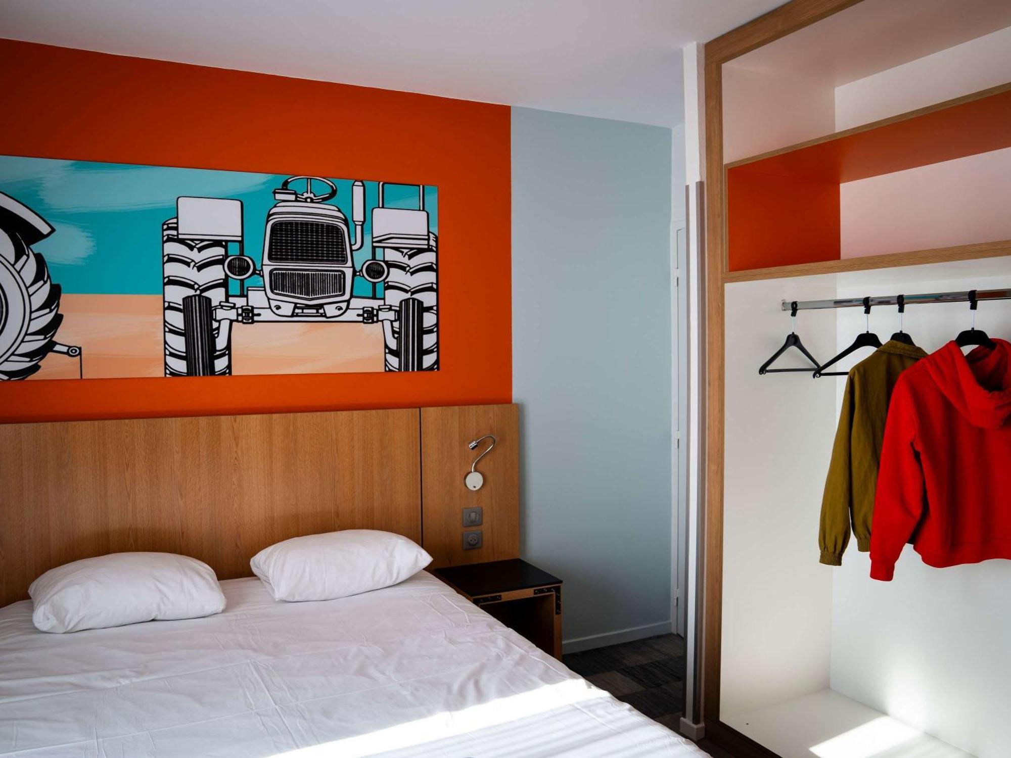 Hotel Ibis Styles Bourbon Lancy Exteriér fotografie