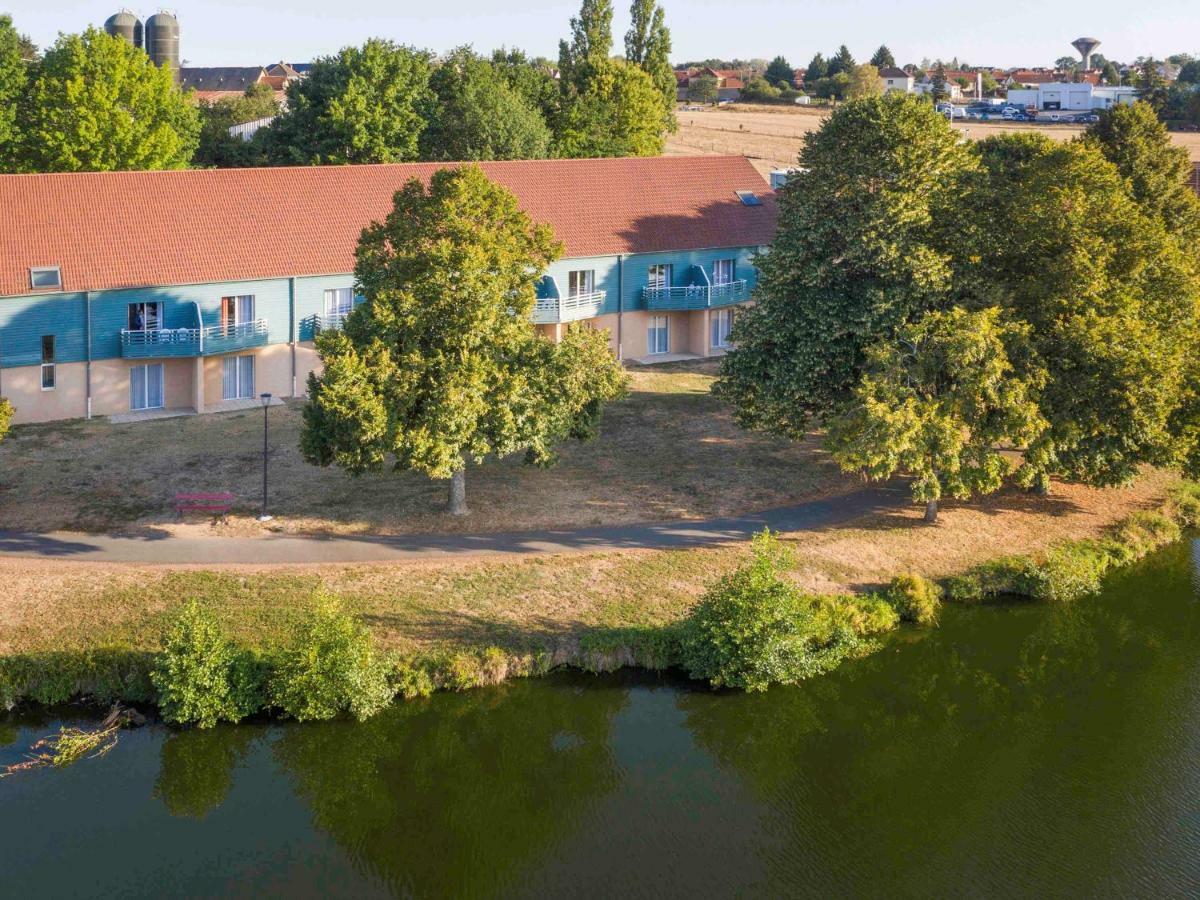 Hotel Ibis Styles Bourbon Lancy Exteriér fotografie
